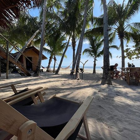 Bed and Breakfast Voodoo House Lalao Esterno foto