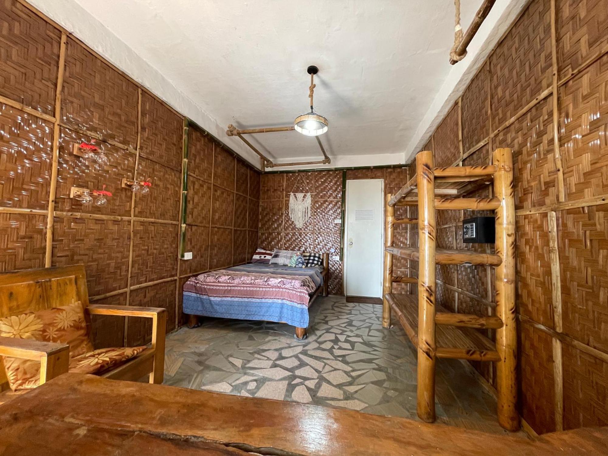 Bed and Breakfast Voodoo House Lalao Esterno foto