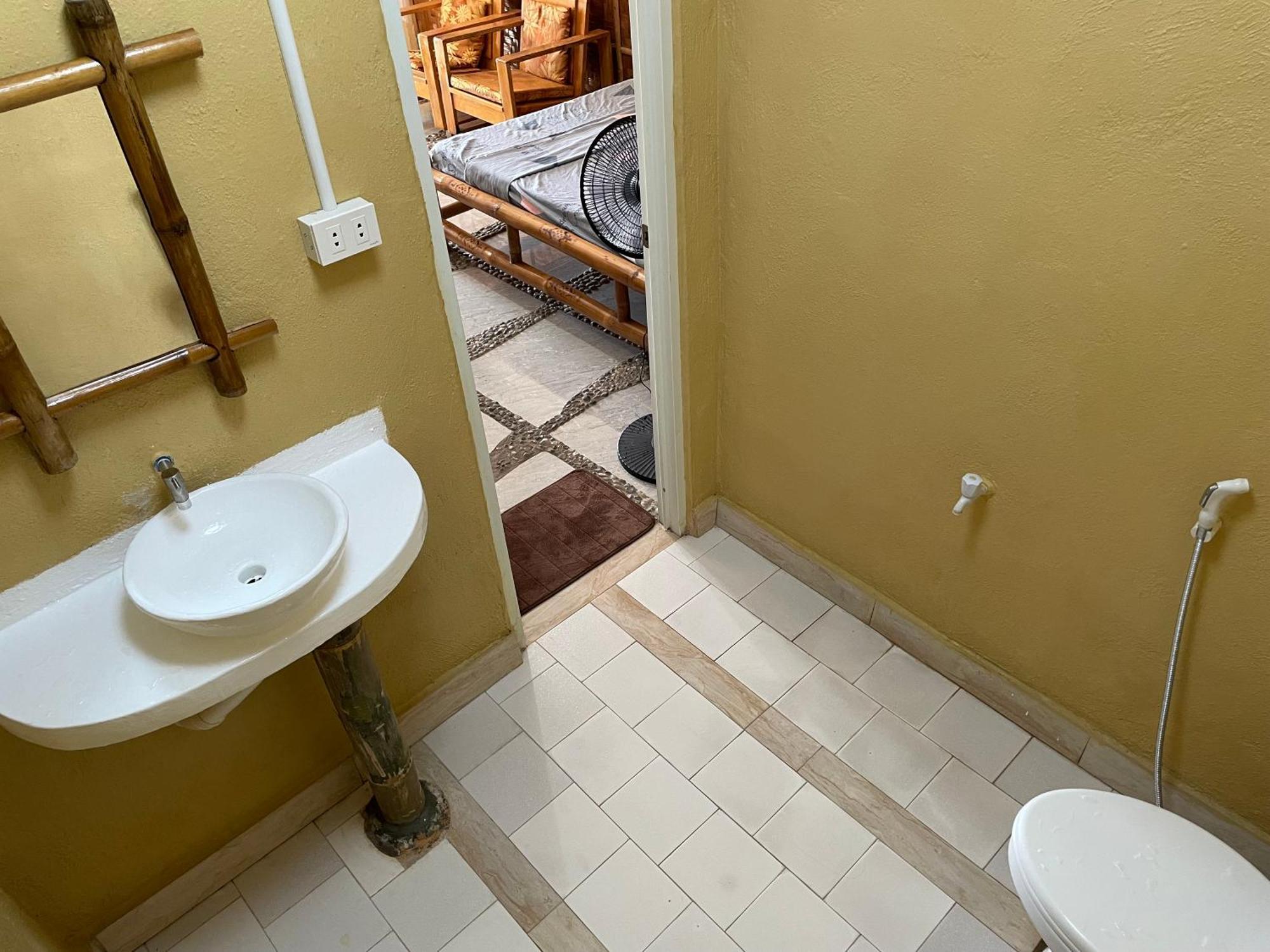Bed and Breakfast Voodoo House Lalao Esterno foto
