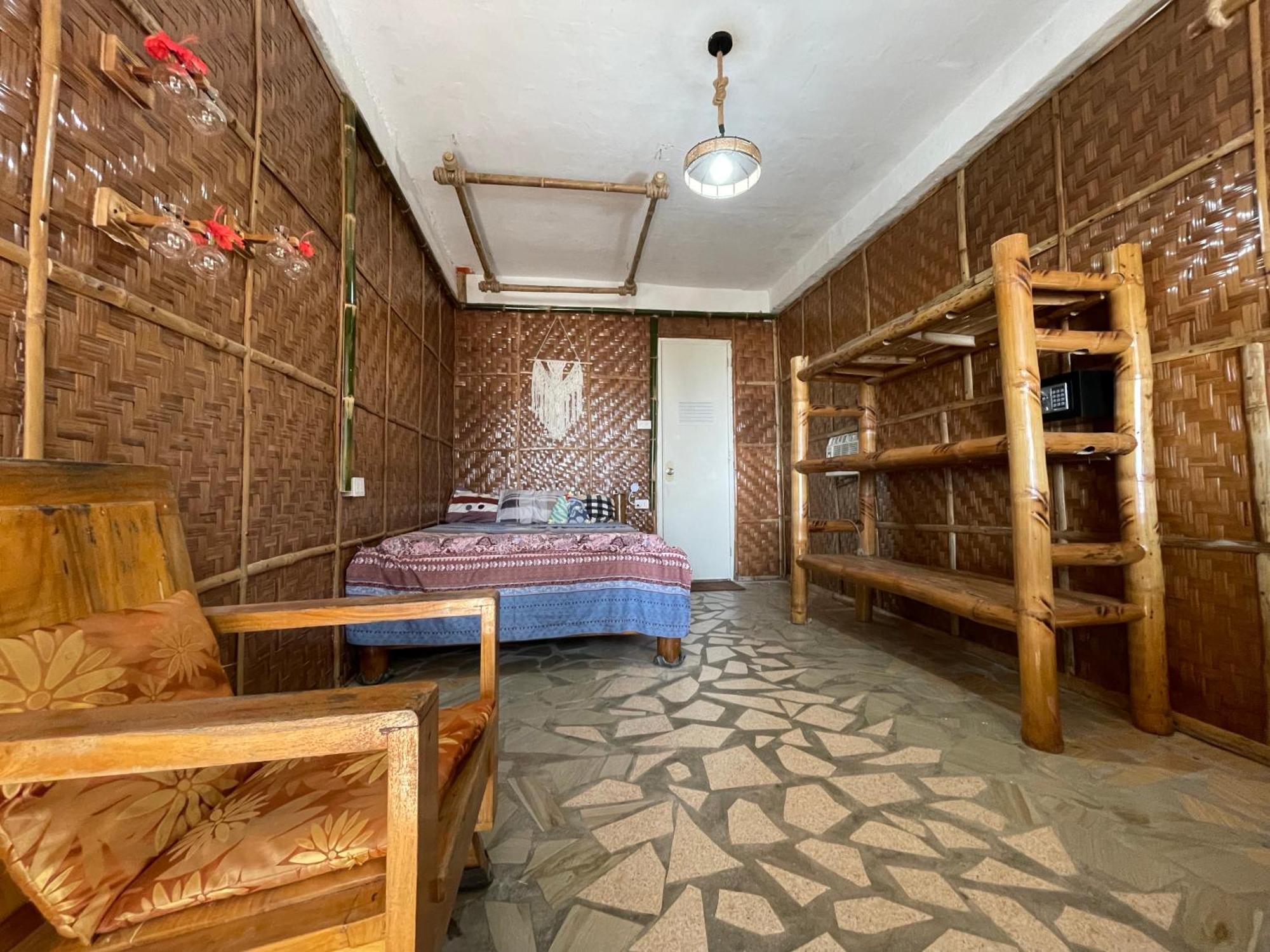Bed and Breakfast Voodoo House Lalao Esterno foto
